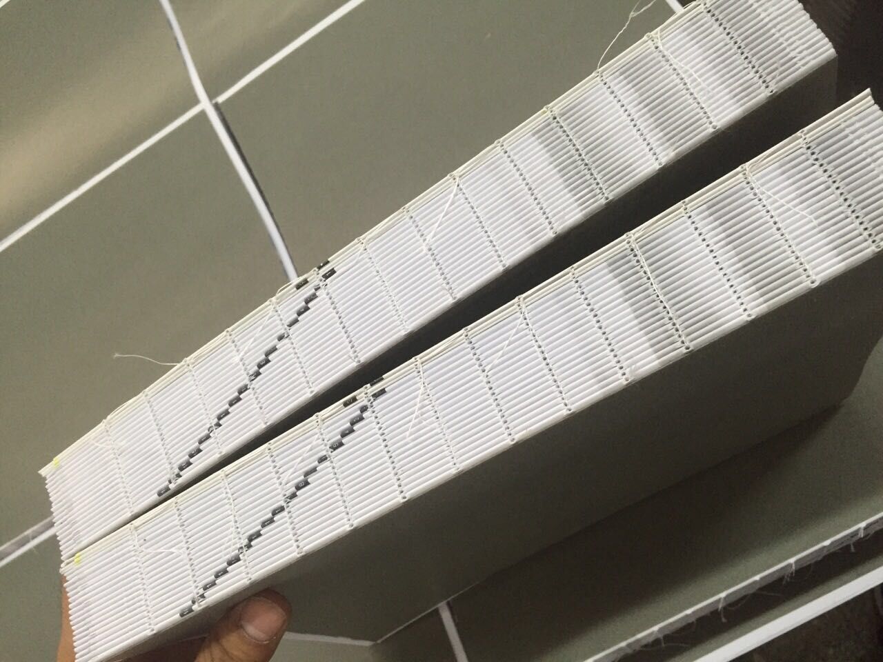 Mesin Jahit Buku Thread