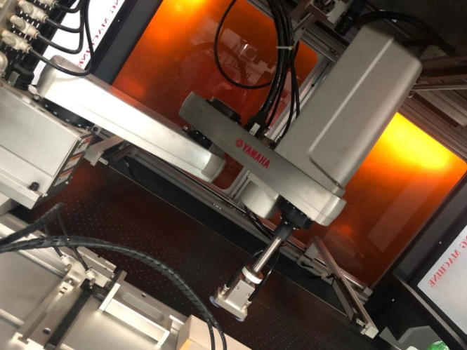 Mesin Pembuat Posisi Kotak