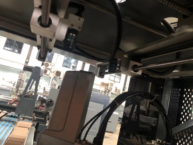 Mesin Pembuat Posisi Kotak